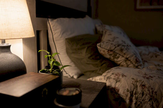 Nightstand with nicotine pouches and sleep setting