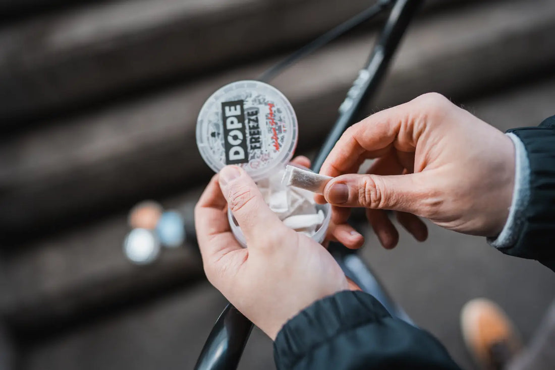 Nicotine Pouches vs Vaping: Delivery, Strengths, Cost & Which Fits Your Routine